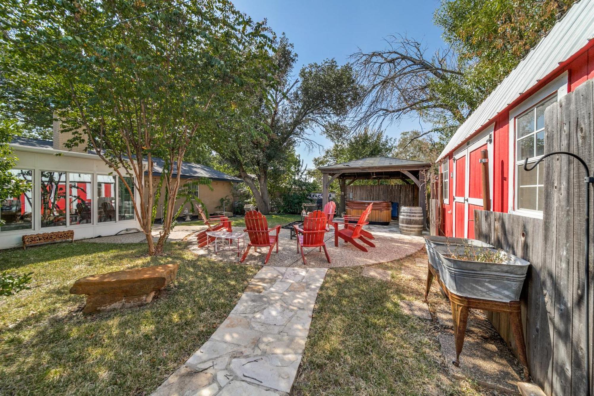 Charming Pet Friendly 4 Bdrm Home Mins To Main St And Wineries Fredericksburg Exterior foto