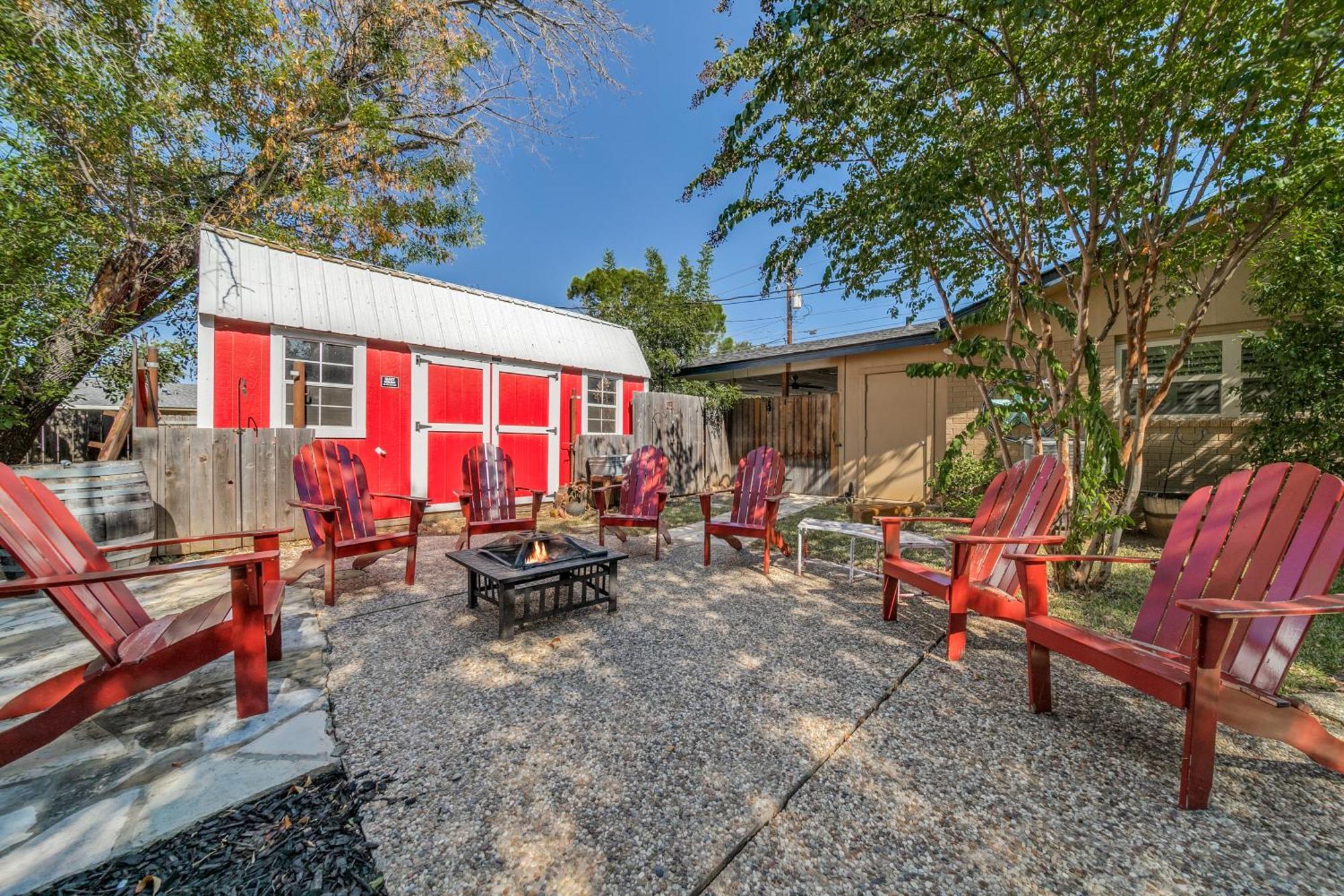 Charming Pet Friendly 4 Bdrm Home Mins To Main St And Wineries Fredericksburg Exterior foto